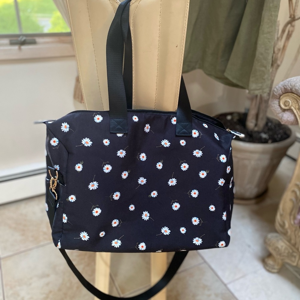 Alice & Olive Travel Daisy Print Duffle Bag Overnight - Picture 6 of 14
